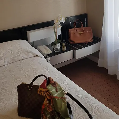 Alison 3* Parigi