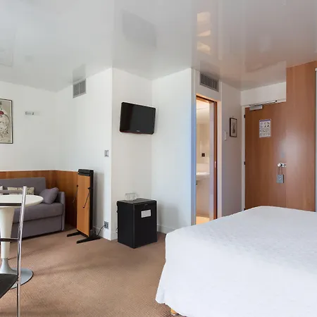 Alison Hotel
